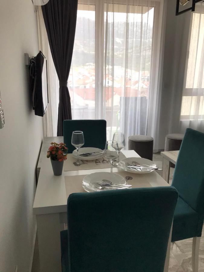 Mondi Azzurri Leilighet Budva Eksteriør bilde